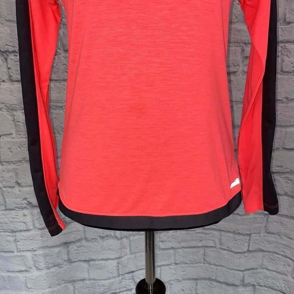 Avia women S Longsleeve Crewneck activewear top w/mesh side sleeves orange/black - Picture 9 of 13